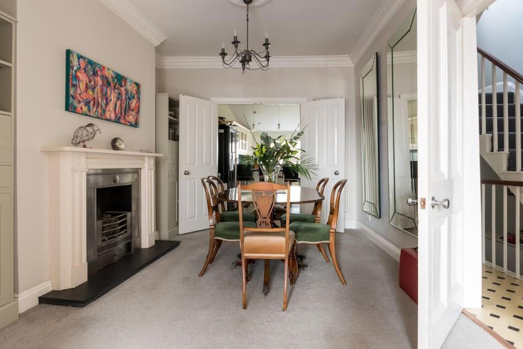 Four Bedroom Townhouse In Famous Suffolks Area Cheltenham Dış mekan fotoğraf