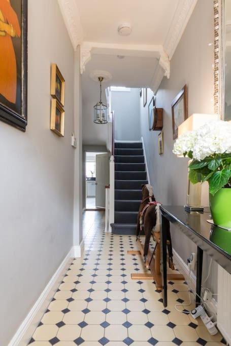 Four Bedroom Townhouse In Famous Suffolks Area Cheltenham Dış mekan fotoğraf