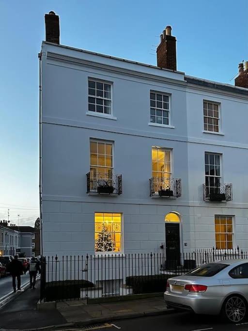 Four Bedroom Townhouse In Famous Suffolks Area Cheltenham Dış mekan fotoğraf