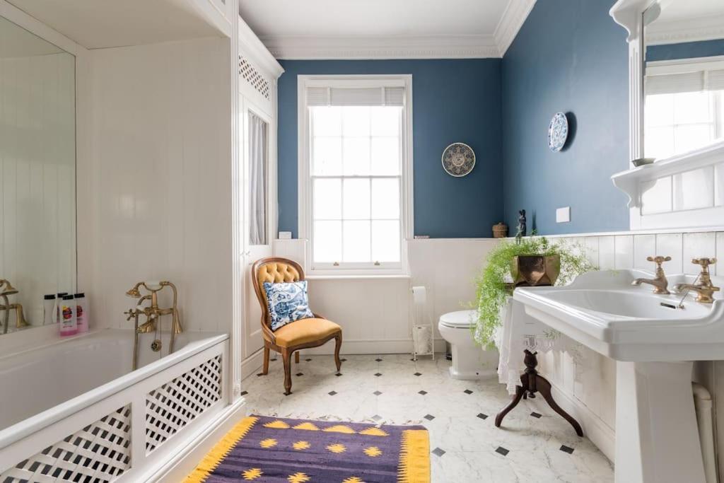 Four Bedroom Townhouse In Famous Suffolks Area Cheltenham Dış mekan fotoğraf